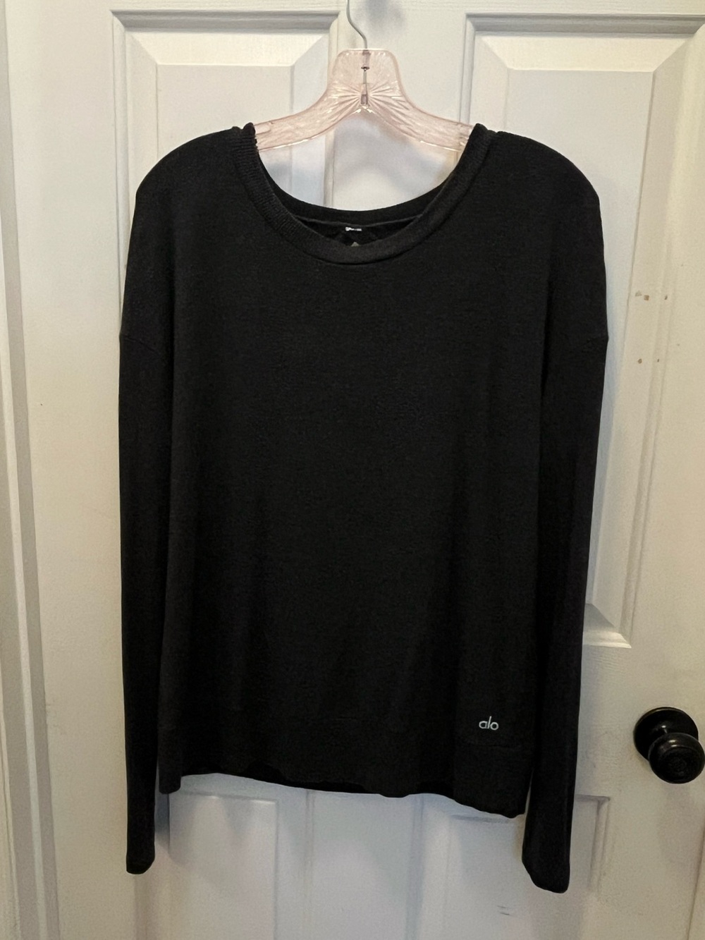 🧘🏽‍♀️ EUC Alo Yoga Charcoal Gray Intricate Long Sleeve Yoga Sweater - Sz Medium